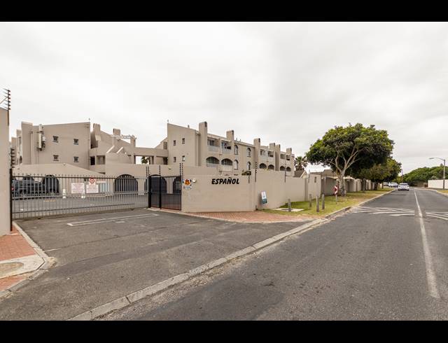 BEDROOM STUDIO APARTMENT FOR SALE IN BLOUBERG SANDS